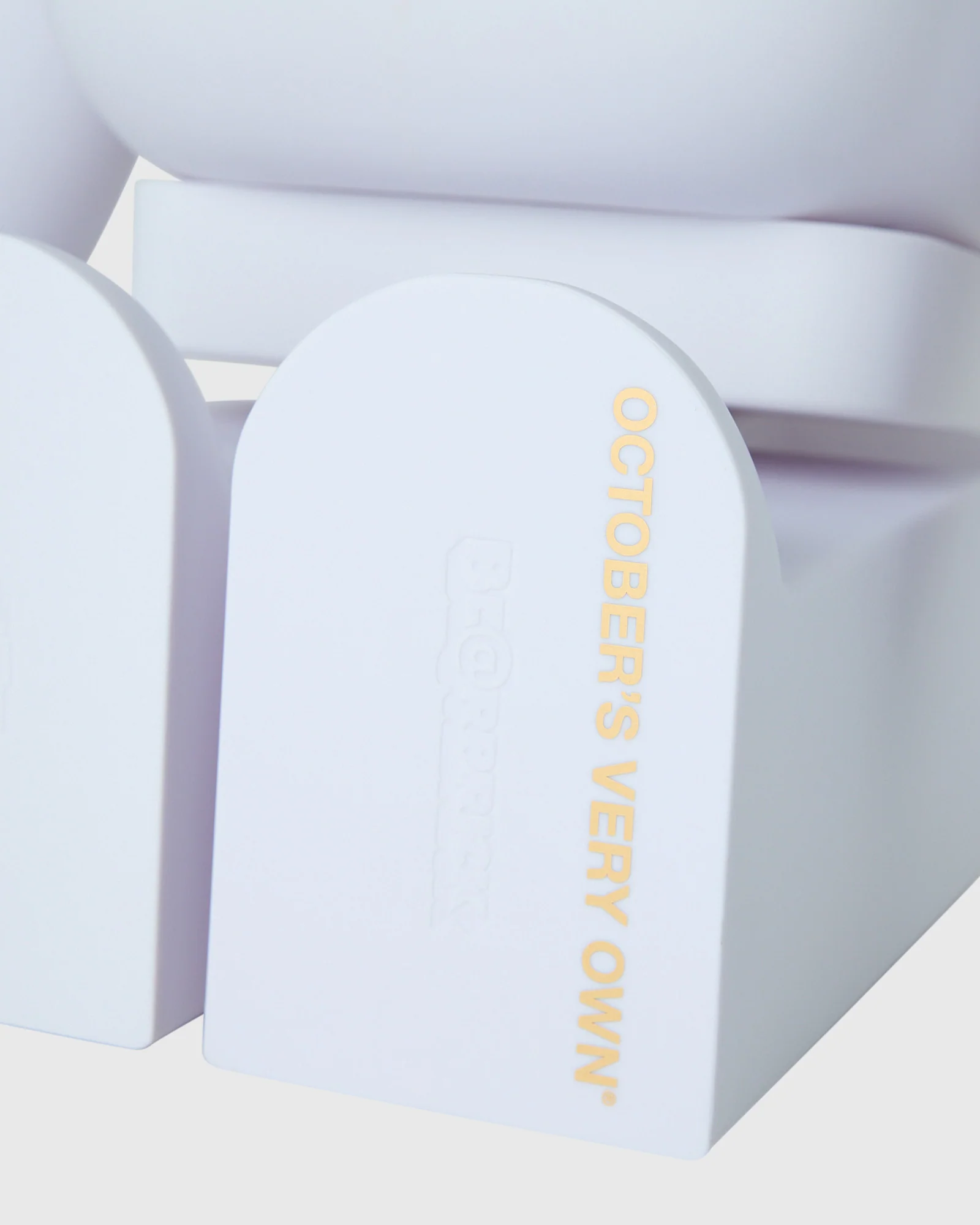 Medicom BE@RBRICK™ 1000% - Pearl White - Image 6