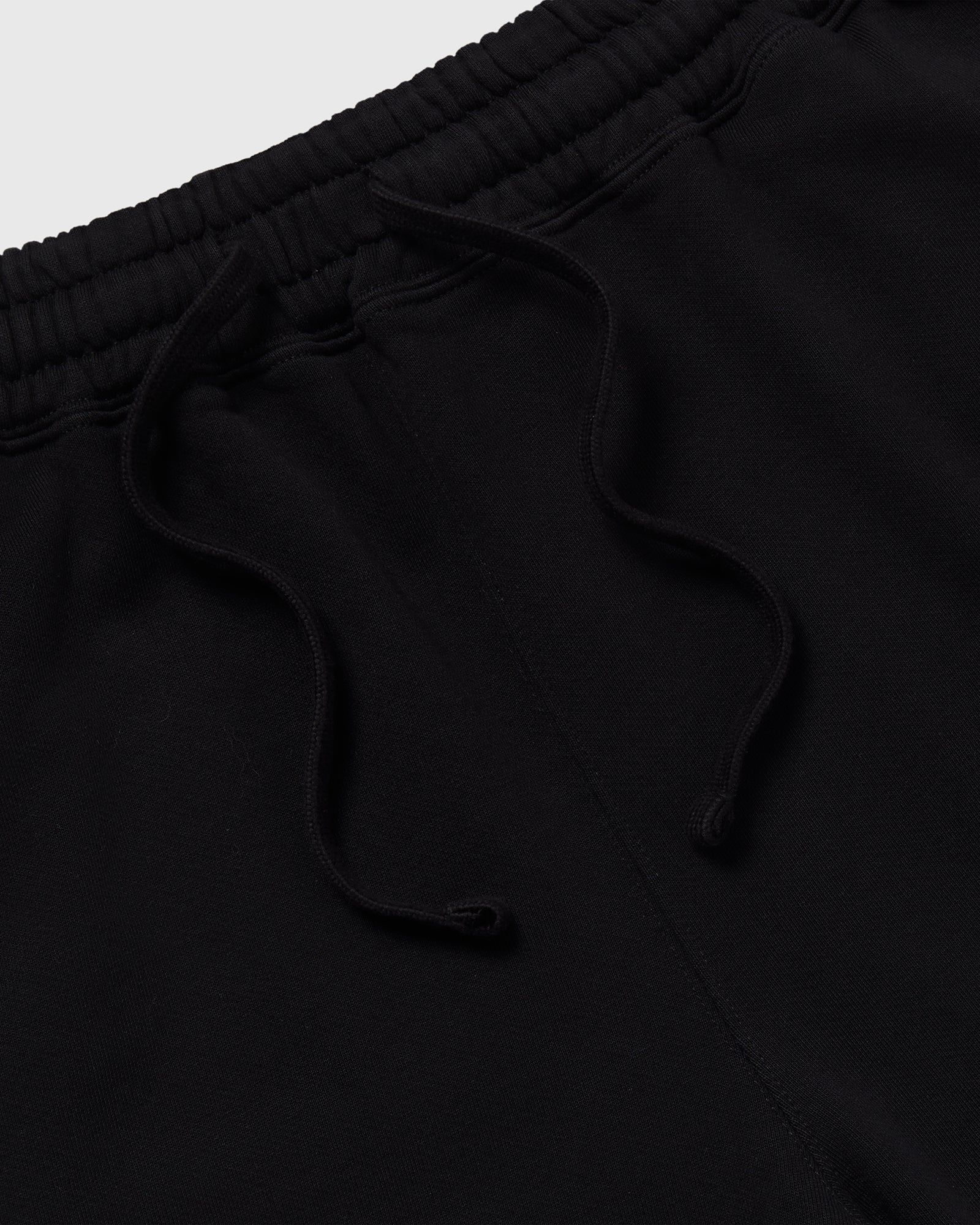 Classic Sweatshort - Black - Image 2