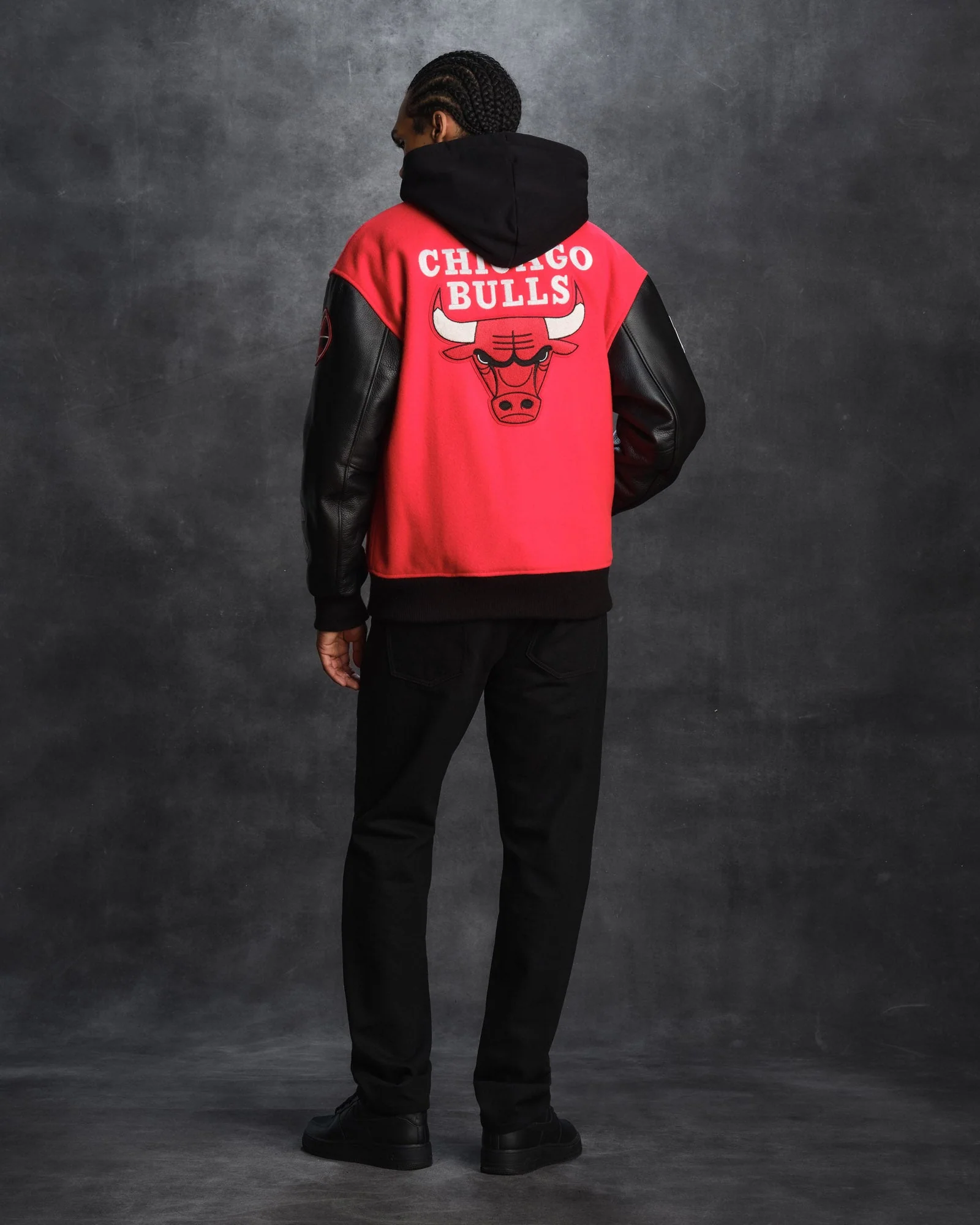 NBA Chicago Bulls Varsity Jacket - Red - Image 5